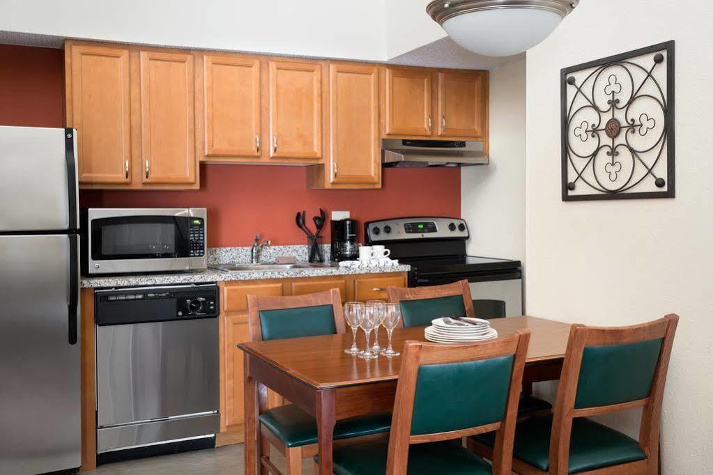 Residence Inn Kansas City Downtown/Union Hill Εξωτερικό φωτογραφία