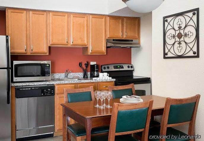 Residence Inn Kansas City Downtown/Union Hill Εξωτερικό φωτογραφία